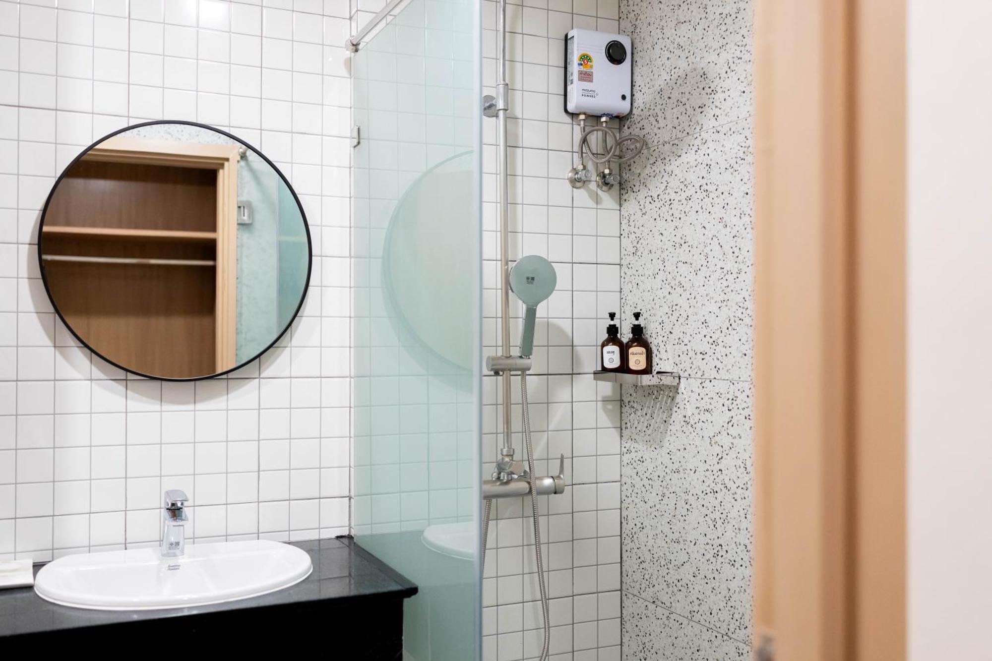 Ca Hotel And Residence Phuket - Sha Extra Plus Quarto foto