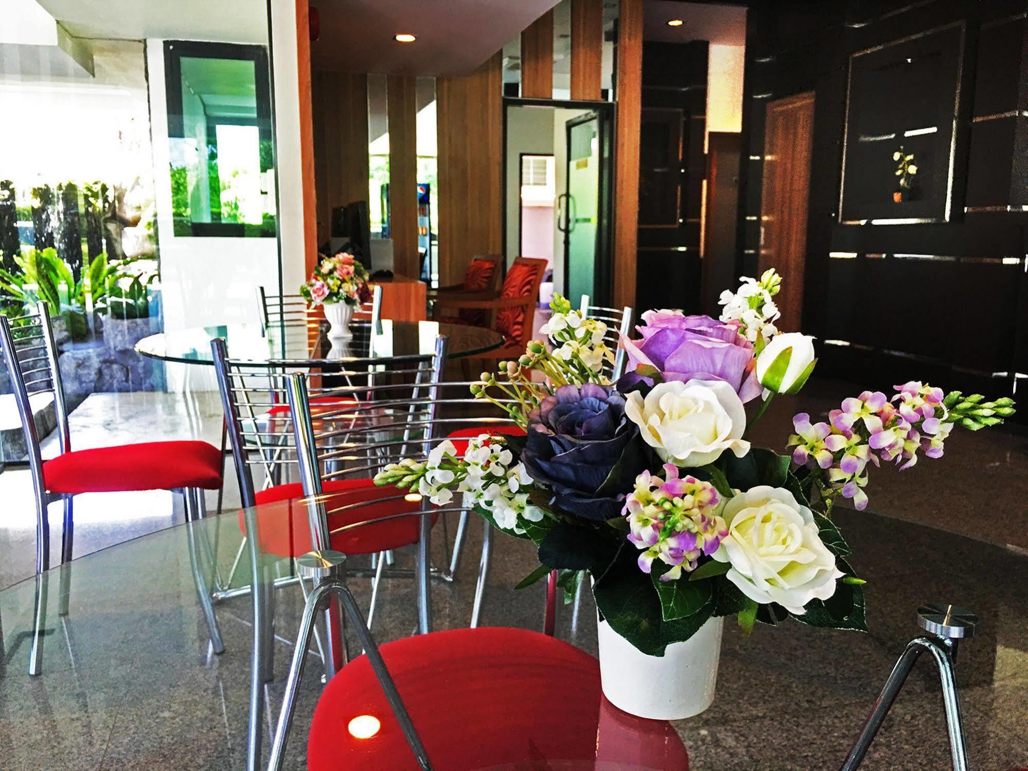 Ca Hotel And Residence Phuket - Sha Extra Plus Exterior foto